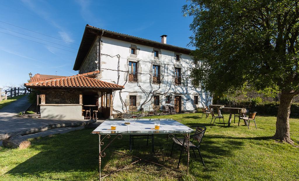 Casa rural Restaurante Aranburu Zestoa Bagian luar foto